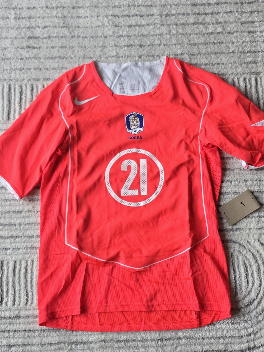 Nike South Korea Jisung Park #21 Soccer Jersey, Size M